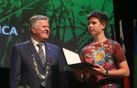 ZLATA PETICA 30 FOTO LJUBO VUKELIČ